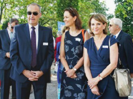 Foto Bundesrat Guy Parmelin mit Helen Bieri Thomson, Direktorin des Schlosses Prangins (Mitte) und Vice-Syndique Dominique-Ella Christin (La Côte, 12. September 2016, Photo Céline Reuille)